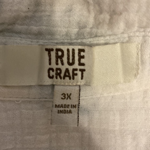 Button down top - Picture 2 of 4